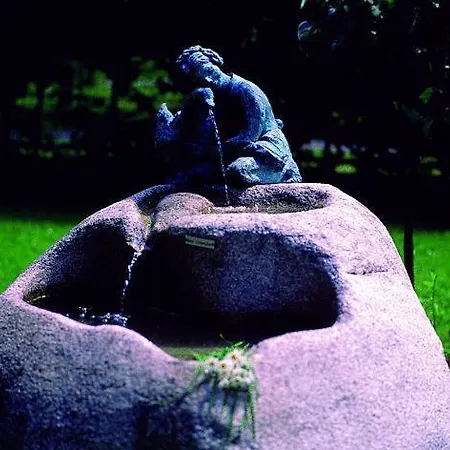 Krone 施科佩尔瑙